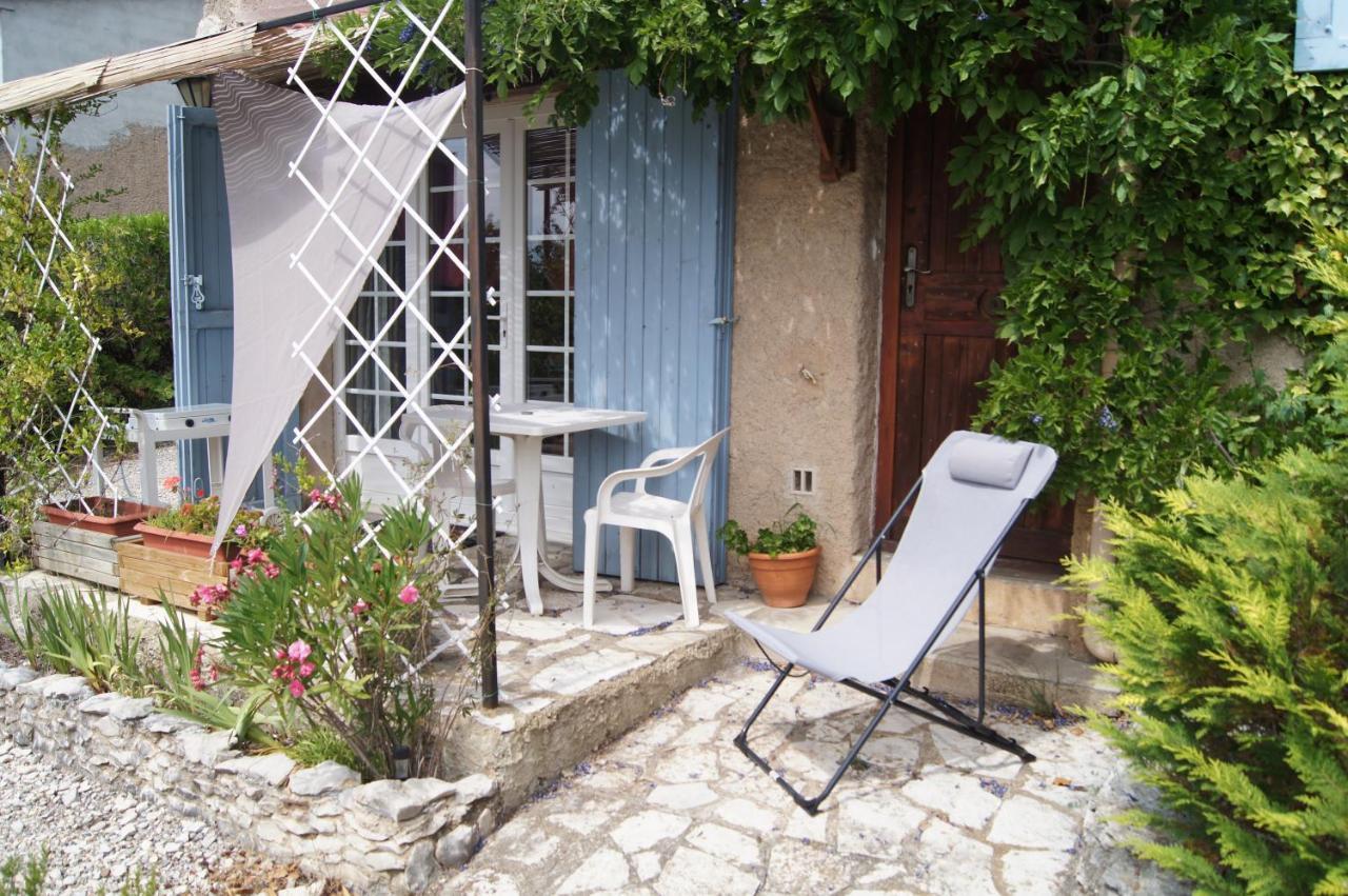 Logement atypique et cosy avec petit déjeuner, 2 nuits minimum Saint-Étienne-les-Orgues Extérieur photo