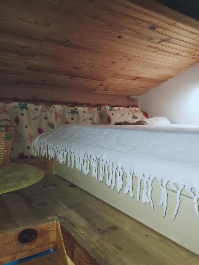 Logement atypique et cosy avec petit déjeuner, 2 nuits minimum Saint-Étienne-les-Orgues Extérieur photo