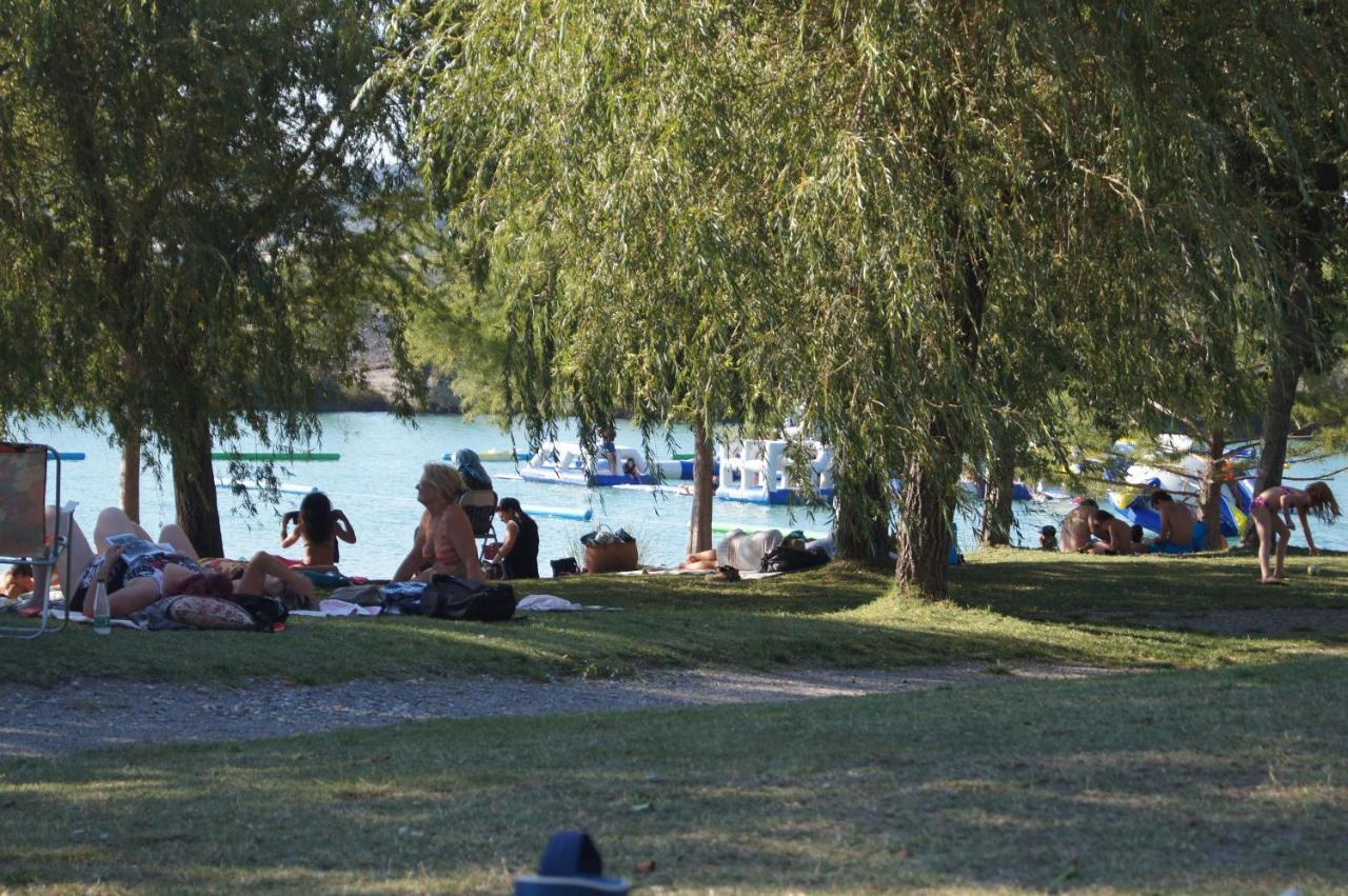 Logement atypique et cosy avec petit déjeuner, 2 nuits minimum Saint-Étienne-les-Orgues Extérieur photo